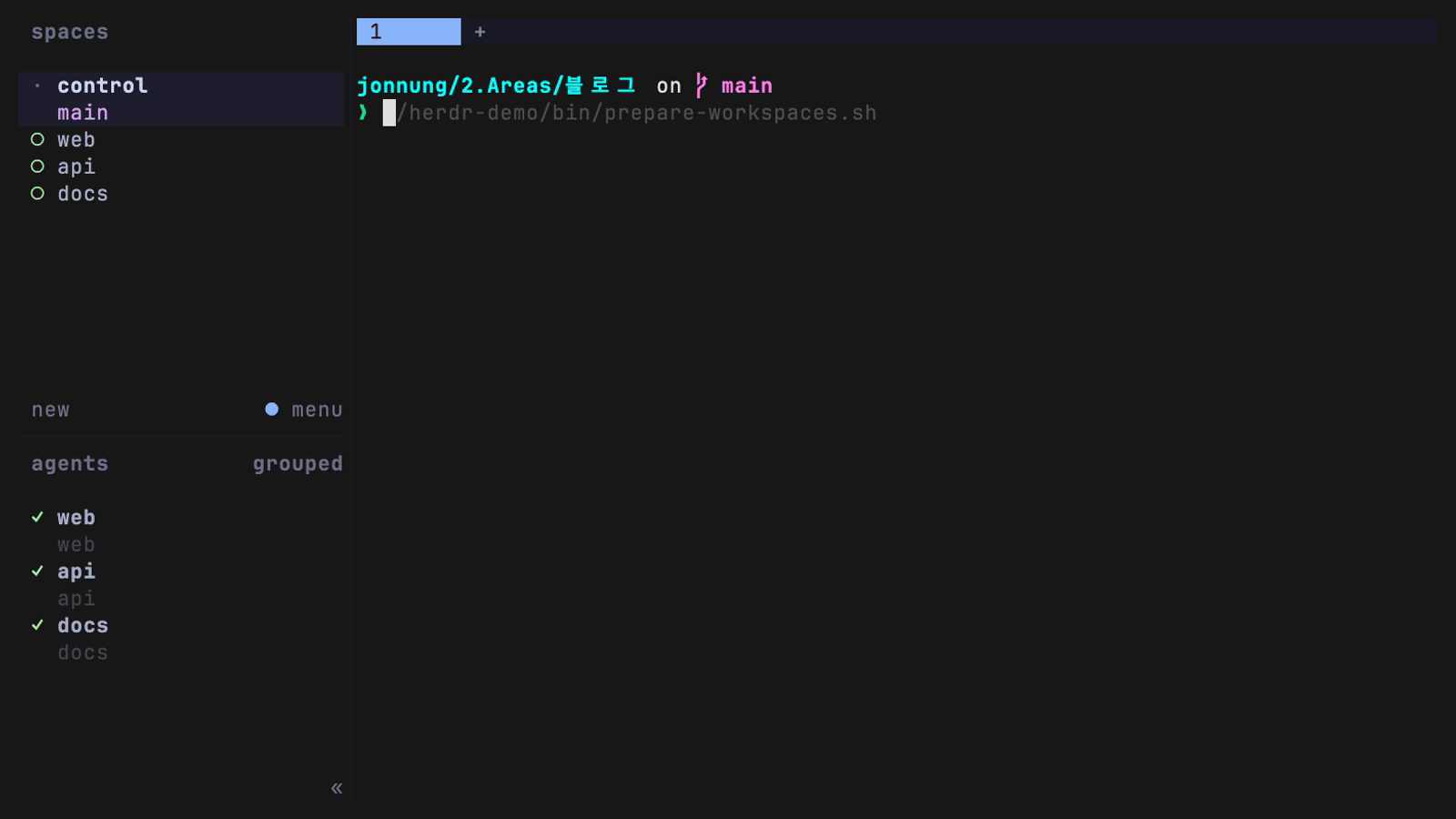 herdr 사이드바에서 세 Workspace의 에이전트 상태가 각각 다르게 표시되는 모습